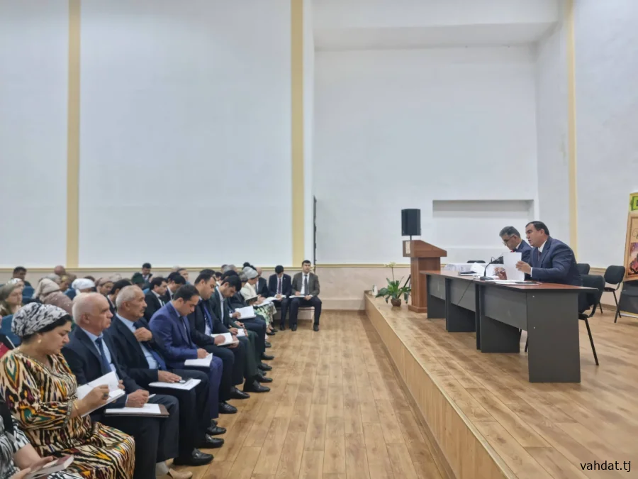 МУОВИНИ РАИСИ ШАҲР БО РОҲБАРОНИ МУАССИСАҲОИ ТАЪЛИМӢ МУЛОҚОТ НАМУД