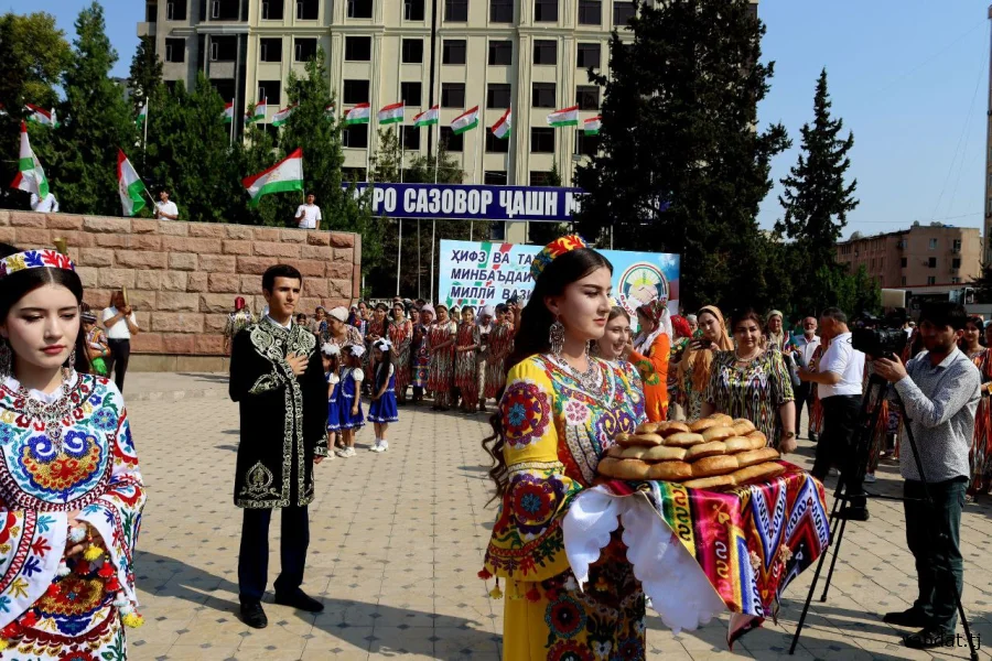 ИСТИҚБОЛИ КОРВОНИ "МОДАРОНИ ВАҲДАТСАРО" ДАР ШАҲРИ ВАҲДАТ