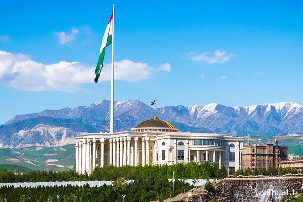 Паёми шодбошии Президенти Ҷумҳурии Тоҷикистон, Пешвои миллат муҳтарам Эмомалӣ Раҳмон ба муносибати Рӯзи парчами давлатӣ