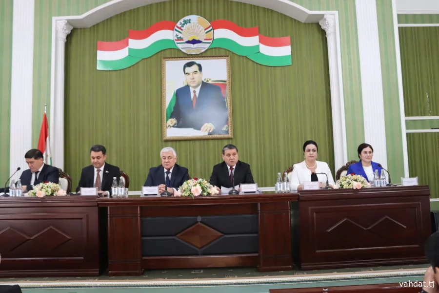 ПАЁМИ ПЕШВОИ МИЛЛАТ Санади роҳнамо ба сўи ояндаи босаодат