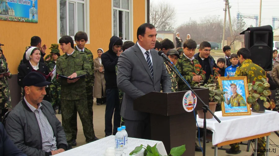 ГИРОМИДОШТИ ХОТИРАИ НЕКИ САРБОЗИ СОДИҚИ ВАТАН! Муассисаи таълимии рақами 150 ба номи Бутаев Олимҷон гузошта шуд
