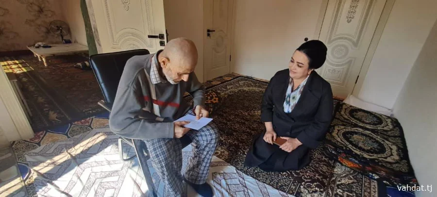 КУМАК АЗ ҶОНИБИ РАИСИ ШАҲРИ ВАҲДАТ ВА ШАХСОНИ САХОВАТПЕША БА ҚИШРИ НИЁЗМАНДИ ҶОМЕА БА МУНОСИБАТИ ИДИ САИДИ ФИТР ВА ҶАШНИ НАВРӮЗ