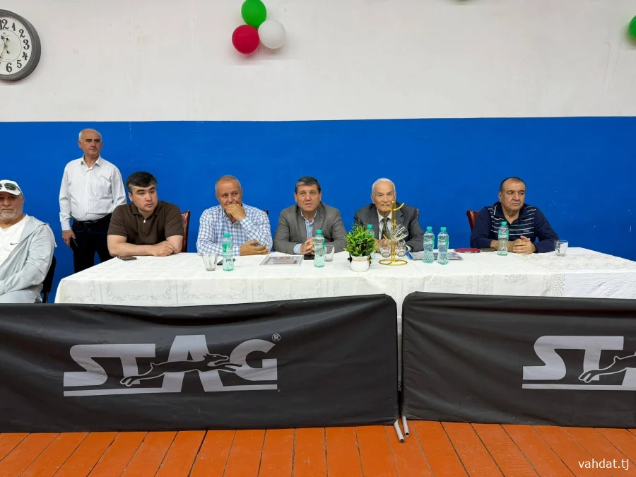 МУСОБИҚАИ ВАРЗИШӢ ОИД БА ТЕННИСИ РӮЙИ МИЗ