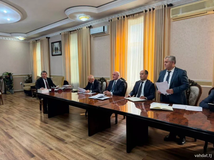 МАШВАРАТИ КОРӢ ОИД БА ВУСЪАТИ КОРҲОИ КИШОВАРЗӢ ДАР ШАҲРИ ВАҲДАТ